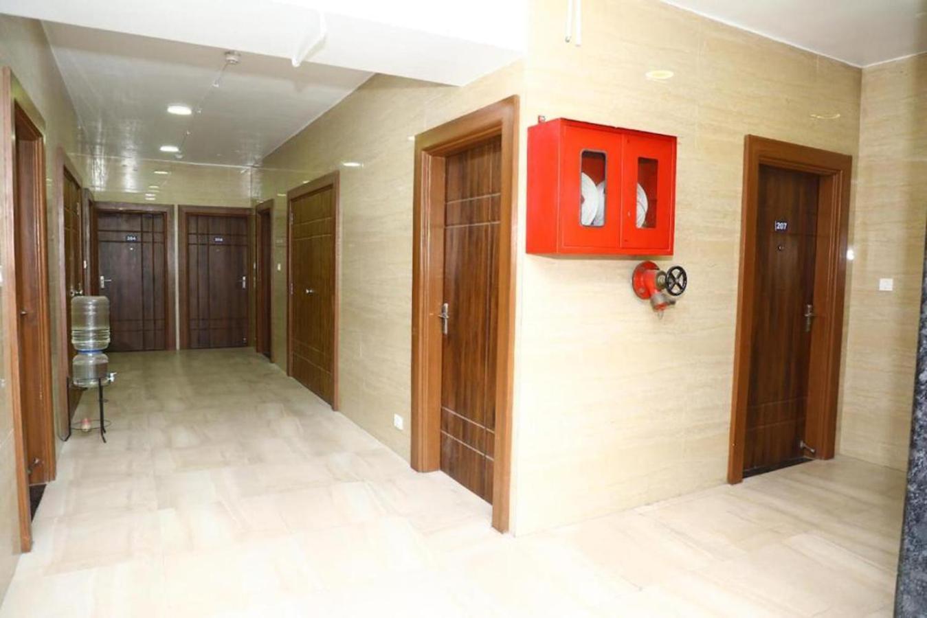 Dsquare Omr By K Hotels شيناي المظهر الخارجي الصورة